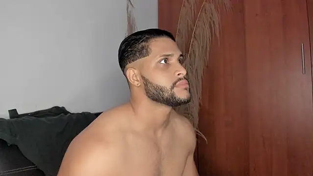 Pier Simons online show from December 2025 08:12:01 AM