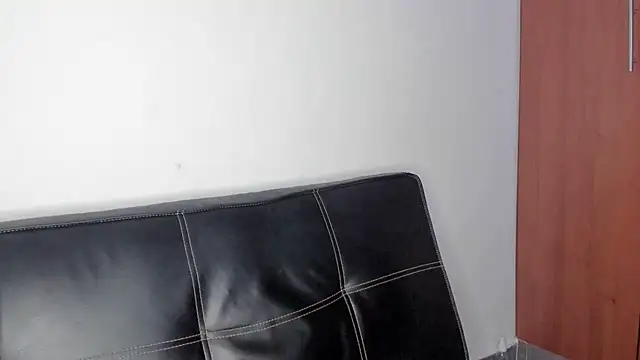 Pier Simons online show from December 2025 06:53:01 AM