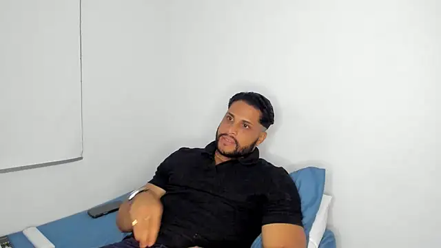 Pier Simons online show from February 2026 09:19:02 AM