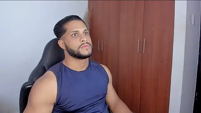 Snapshot of Pier_Simons chatting on April 2026 11:42:02 AM Pier Simons online show from April 2026 11:42:02 AM