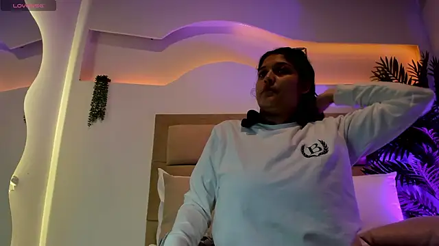 Snapshot of Ammberly__Adam23 chatting on September 2025 01:35:01 PM Ammberly  Adam23 online show from September 2025 01:35:01 PM