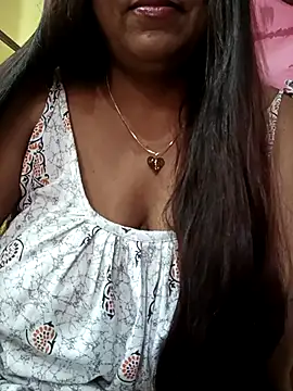Snapshot of Bhanu-Sharma chatting on October 2025 04:56:02 AM Bhanu-Sharma online show from October 2025 04:56:02 AM