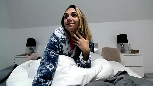 ArabianMalikah online show from November 2025 05:28:02 AM