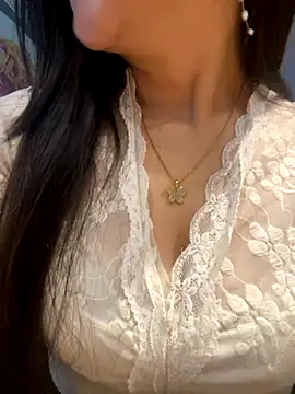 xiao-mo520 online show from November 2025 10:58:01 AM