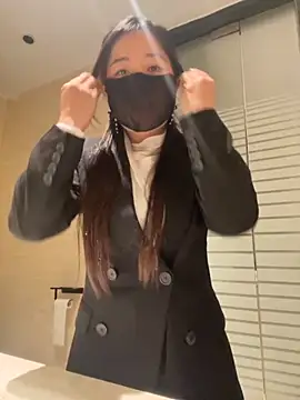 xiao-mo520 online show from November 2025 02:43:02 PM