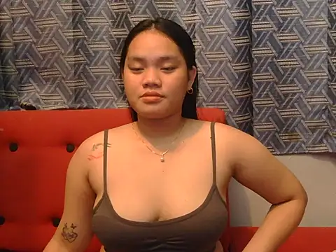 Snapshot of prettykrysgirl chatting on July 2026 07:47:01 AM prettykrysgirl online show from July 2026 07:47:01 AM