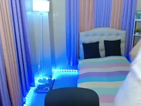 SeductiveAppleTS online show from March 2026 07:19:01 PM