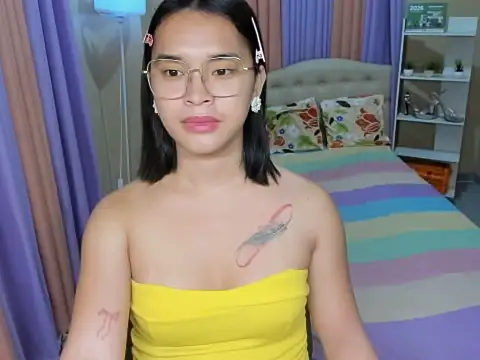 SeductiveAppleTS online show from May 2026 05:36:02 AM