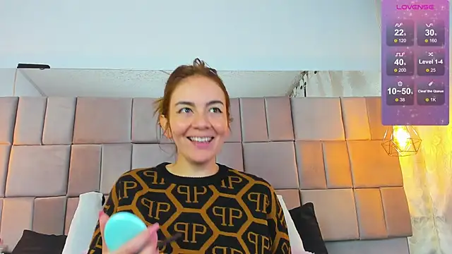 antoneella jones online show from September 2025 01:12:01 PM