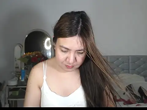 stellahugeX online show from November 2025 08:44:01 PM