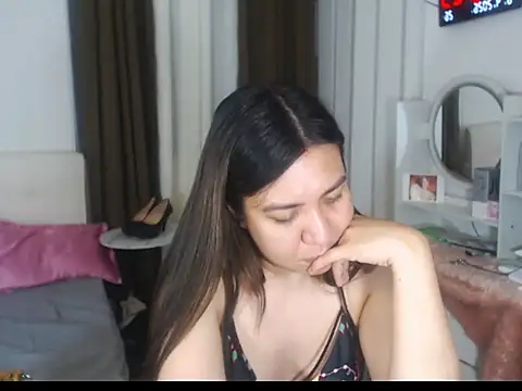 stellahugeX online show from April 2026 10:15:01 AM