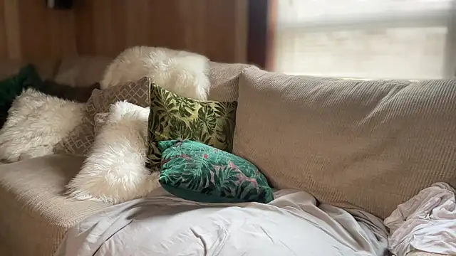 PefectNipz online show from September 2025 04:08:01 PM