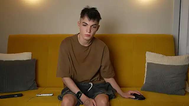 Snapshot of MattyandAiden chatting on June 2026 04:09:02 PM MattyandAiden online show from June 2026 04:09:02 PM