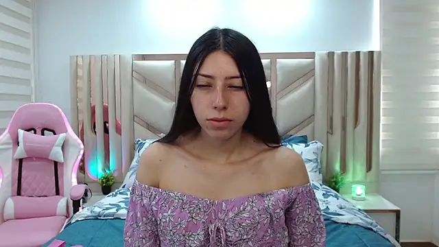 violett star1 online show from December 2025 02:14:02 PM