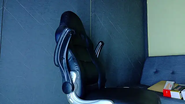 ALANNFERRER online show from April 2026 09:54:02 AM