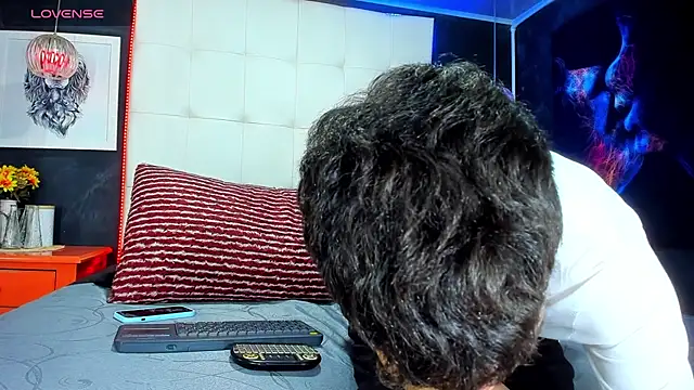 Matteo12  online show from September 2025 04:14:02 AM