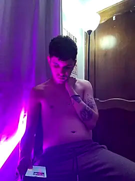 Matteo12  online show from October 2025 06:33:01 AM