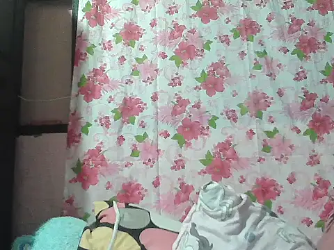 charmer28 online show from February 2026 12:13:02 PM