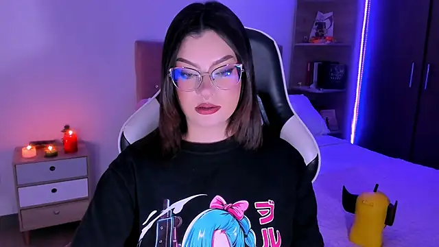 OphelianaRose33 online show from November 2025 09:25:02 PM