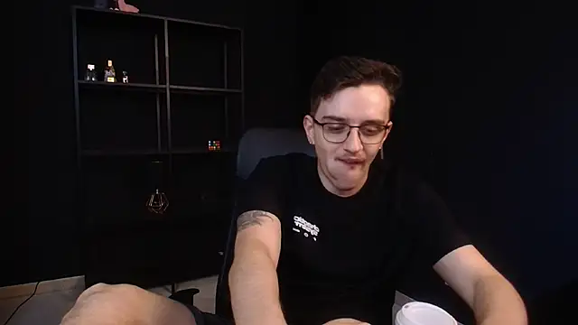 FelixStarkk online show from May 2026 05:03:02 AM