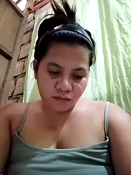 Snapshot of phoenix_1994 chatting on January 2026 06:17:01 AM phoenix 1994 online show from January 2026 06:17:01 AM