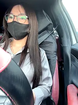 Linh 2004 online show from October 2025 07:06:02 AM