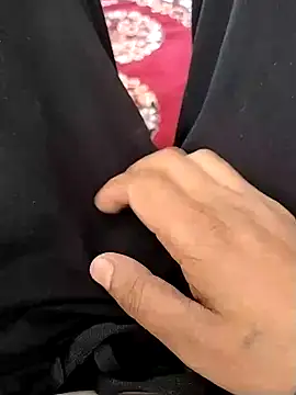 Snapshot of zorhotty chatting on November 2025 06:01:01 AM zorhotty online show from November 2025 06:01:01 AM