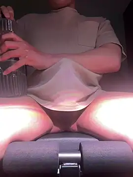 AnhK0501 online show from February 2026 07:01:01 PM