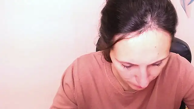 Snapshot of AlissaJersi chatting on October 2025 09:15:01 AM AlissaJersi online show from October 2025 09:15:01 AM