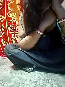 Snapshot of Hot-Riya001 chatting on February 2026 09:45:01 AM Hot-Riya001 online show from February 2026 09:45:01 AM