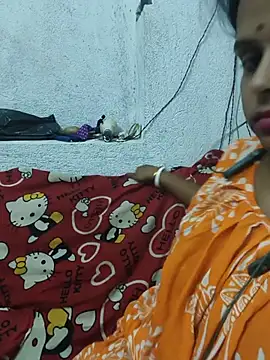 Snapshot of Hot-Riya001 chatting on May 2026 08:10:02 PM Hot-Riya001 online show from May 2026 08:10:02 PM