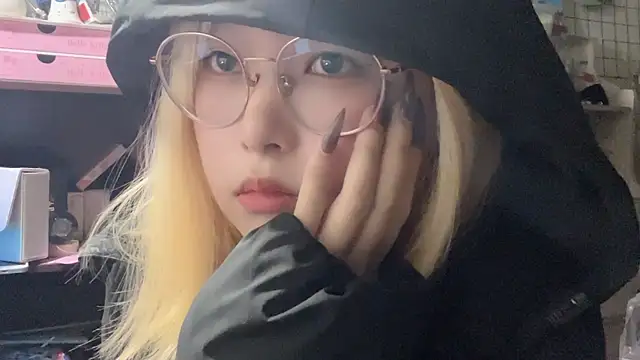 Snapshot of luna51888 chatting on October 2025 03:09:02 PM luna51888 online show from October 2025 03:09:02 PM