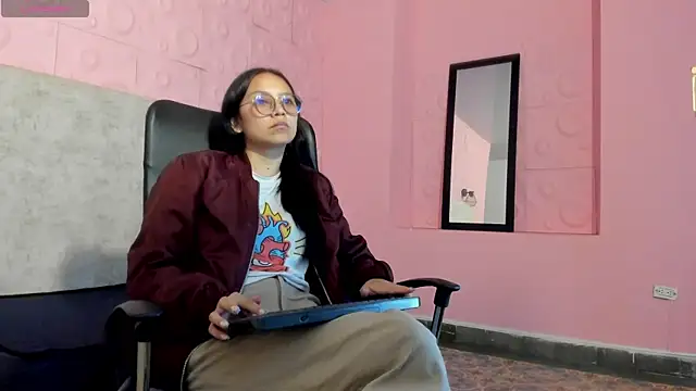 Snapshot of katalina07_1 chatting on April 2026 02:34:02 PM katalina07 1 online show from April 2026 02:34:02 PM