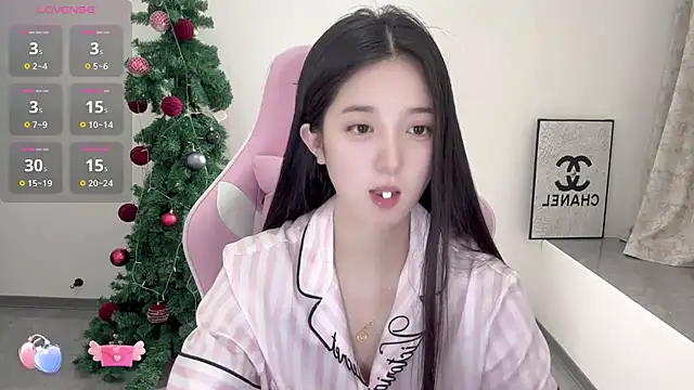 Snapshot of OiOi-666 chatting on July 2026 05:38:02 AM OiOi-666 online show from July 2026 05:38:02 AM