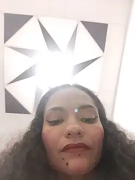 Snapshot of Karen_Ariass chatting on June 2026 03:33:02 AM Karen Ariass online show from June 2026 03:33:02 AM