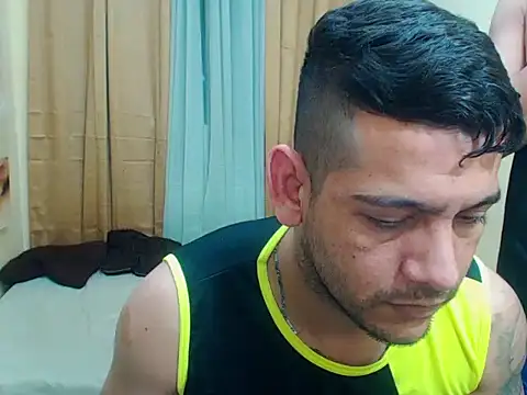 Snapshot of ALEEX_BIGCOCK chatting on September 2025 04:12:02 AM ALEEX BIGCOCK online show from September 2025 04:12:02 AM