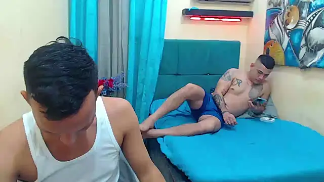 Snapshot of ALEEX_BIGCOCK chatting on September 2025 04:13:02 AM ALEEX BIGCOCK online show from September 2025 04:13:02 AM