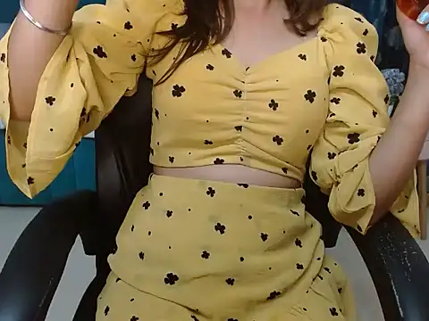 Snapshot of Urlove_lily chatting on September 2025 03:13:01 PM Urlove lily online show from September 2025 03:13:01 PM