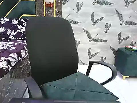 Urlove lily online show from June 2026 01:28:02 AM