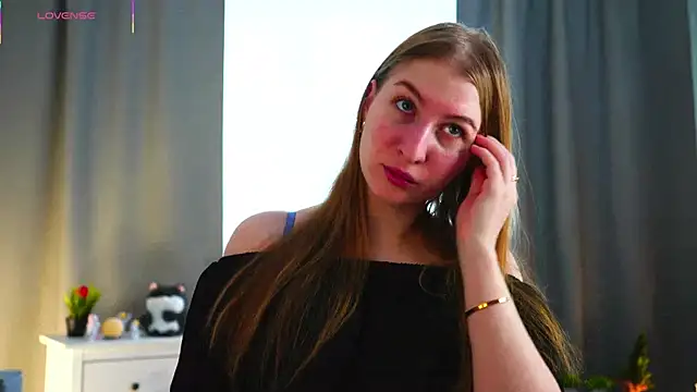 LorettaGladman online show from April 2026 04:19:01 AM