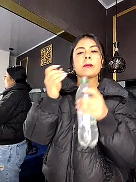 Aniajoness  online show from November 2025 03:31:01 AM