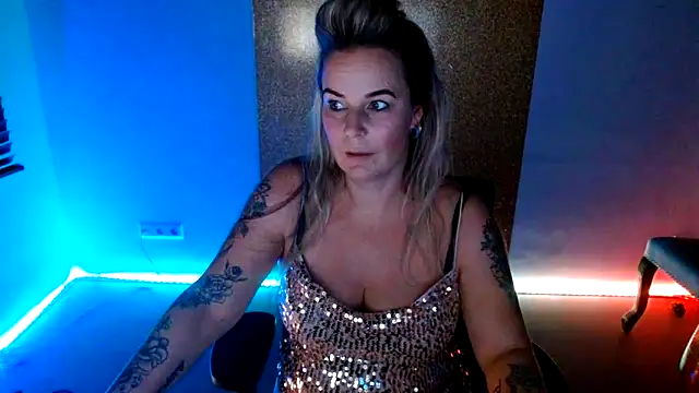 Mrs-Aurora online show from December 2025 11:56:02 PM