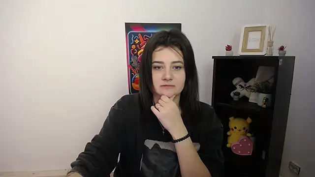 Katrin kiss  online show from October 2025 12:30:02 PM