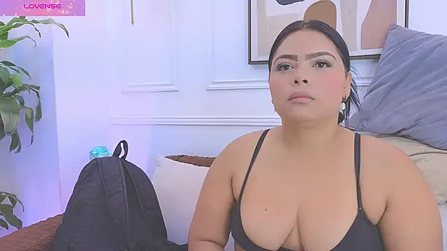 Daisy Price online show from March 2026 10:44:02 AM