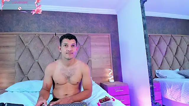 EimyAndMaxi online show from September 2025 08:43:01 PM