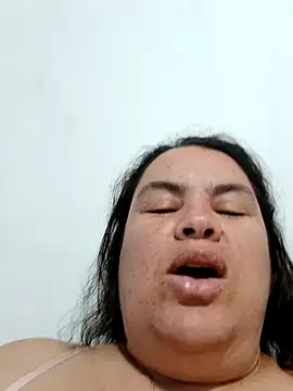 yaneth  online show from November 2025 10:42:02 PM