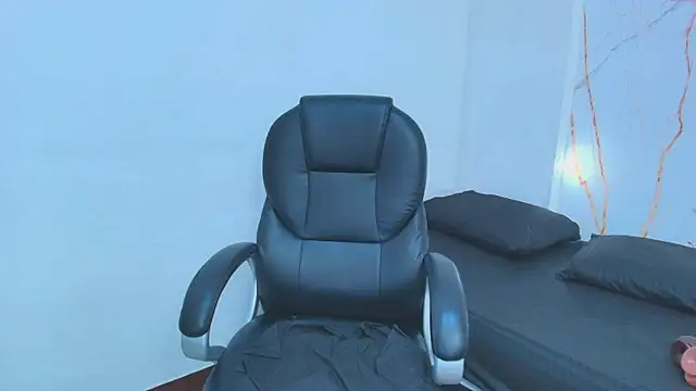 Karla hilton1 online show from November 2025 11:43:02 AM