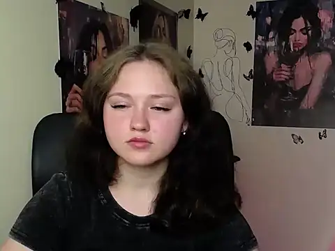 LadyAlice  online show from June 2026 06:07:01 PM