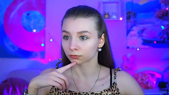 JulieDaniel online show from October 2025 08:24:02 AM