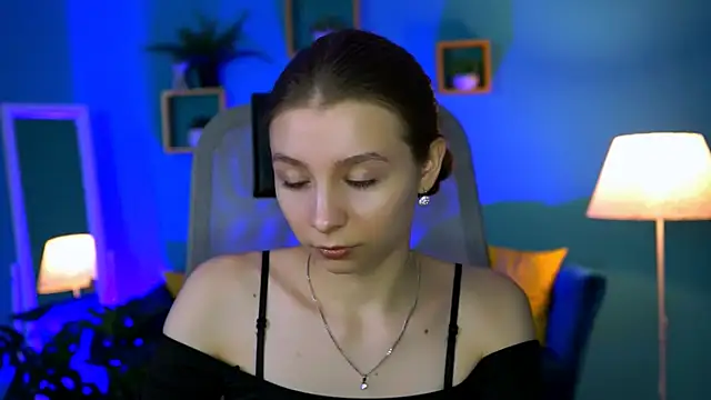 JulieDaniel online show from October 2025 04:20:01 AM